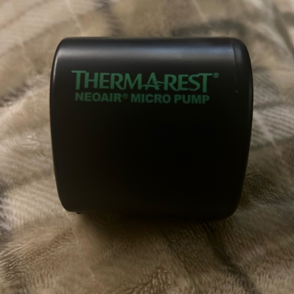 Therm-a-Rest NeoAir Micro Electric Air Pump for Sleeping Pads
